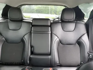 2019 Jeep Cherokee Latitude Plus with VIN 1C4PJMLB2KD169934, listed as a Copart auction lot 57332795 with 110,549 mi miles and Salvage title. Bid and sale history available at DreamBid. Image 10.