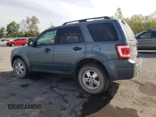 2012 Ford Escape XLT z VIN 1FMCU0D71CKA38530, wystawiony jako Copart lot #54211035 z przebiegiem 136 193 mil mil oraz Szkoda całkowita • Salvage title. Historia ofert i sprzedaży dostępna na DreamBid. Obrazek 2.