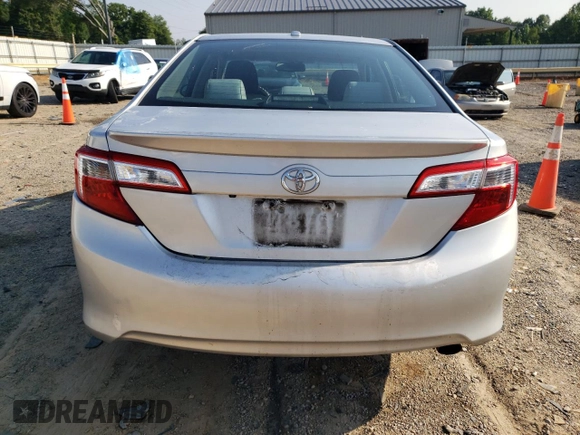 2012 Toyota Camry XLE z VIN 4T1BD1FKXCU007915, wystawiony jako Copart lot #60313605 z przebiegiem 186 574 mil mil oraz Szkoda całkowita • Salvage title. Historia ofert i sprzedaży dostępna na DreamBid. Obrazek 6.