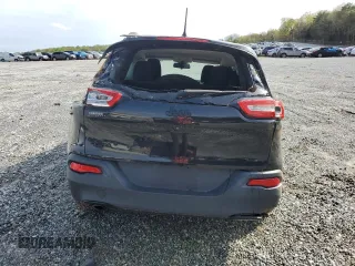 2016 Jeep Cherokee Latitude z VIN 1C4PJMCB5GW218927, wystawiony jako Copart lot #51283145 z przebiegiem 127 992 mil mil oraz Szkoda całkowita • Salvage title. Historia ofert i sprzedaży dostępna na DreamBid. Obrazek 6.