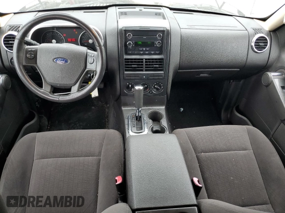 2010 Ford Explorer XLT with VIN 1FMEU6DE4AUA64406, listed as a Copart auction lot 57461695 with 143,733 mi miles and Salvage title. Bid and sale history available at DreamBid. Image 8.