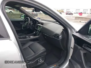 2020 Jaguar F-Pace 25t Premium z VIN SADCJ2FX2LA620720, wystawiony jako IAAI lot #41704850 z przebiegiem 57 113 mil mil oraz . Historia ofert i sprzedaży dostępna na DreamBid. Obrazek 5.