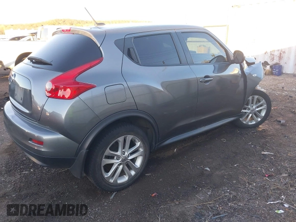 2014 Nissan Juke S with VIN JN8AF5MV1ET480257, listed as a IAAI auction lot 40858753 with 135,753 mi miles. Bid and sale history available at carsss.com. Image 4.