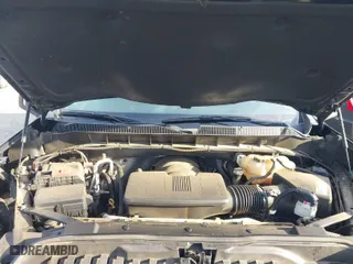 2019 Chevrolet Silverado 1500 RST with VIN 3GCUYEED6KG226058, listed as a IAAI auction lot 41638951 with 70,598 mi miles. Bid and sale history available at carsss.com. Image 10.