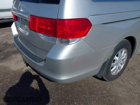2008 Honda Odyssey EX-L with VIN 5FNRL38708B110657, listed as a IAAI auction lot 41854985 with 253,985 mi miles and . Bid and sale history available at carsss.com. Image 6.