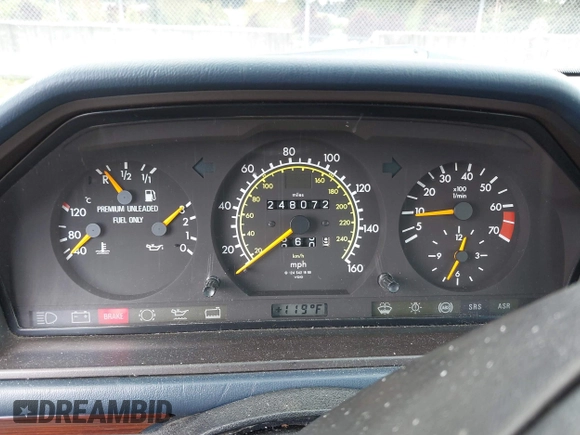 1992 Mercedes-Benz 300 with VIN WDBEA90E1NF206532, listed as a IAAI auction lot 42148991 with 248,072 mi miles and . Bid and sale history available at DreamBid. Image 7.