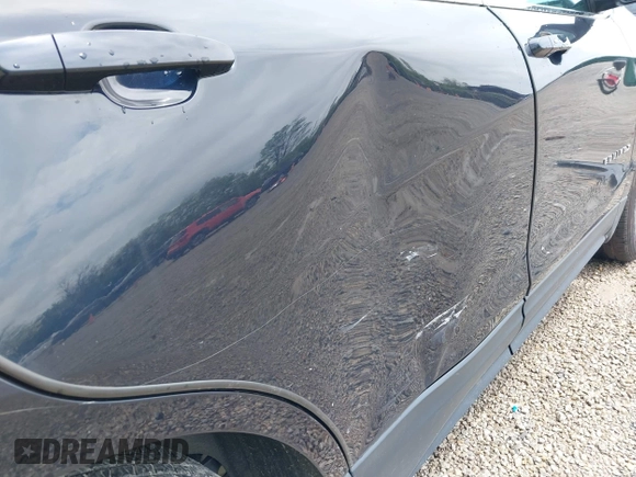 2021 Chevrolet Equinox LT with VIN 3GNAXUEV4MS122359, listed as a IAAI auction lot 42191173 with 61,190 mi miles and . Bid and sale history available at DreamBid. Image 6.