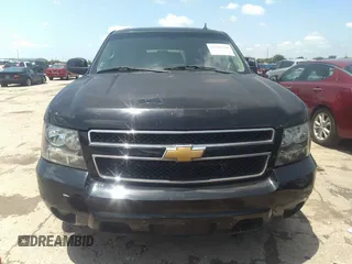 2013 Chevrolet Suburban LT with VIN 1GNSCJE05DR142688, listed as a IAAI auction lot 42214548 with 236,464 mi miles and . Bid and sale history available at DreamBid. Image 12.