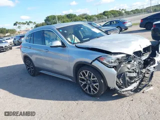 2020 BMW X1 sDrive28i with VIN WBXJG7C08L5R71214, listed as a IAAI auction lot 41514330 with 34,140 mi miles. Bid and sale history available at carsss.com. Image 19.
