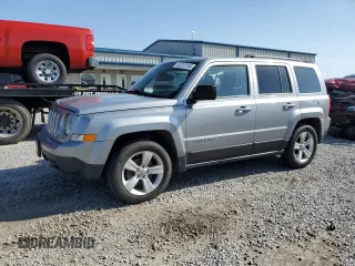 2015 Jeep Patriot Latitude z VIN 1C4NJPFB1FD157025, wystawiony jako Copart lot #52310155 z przebiegiem 132 752 mil mil oraz Szkoda całkowita • Salvage title. Historia ofert i sprzedaży dostępna na DreamBid. Obrazek 1.