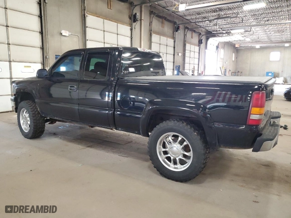 2000 Chevrolet Silverado 1500 LT with VIN 1GCEK19T6YE280296, listed as a Copart auction lot 53191135 with 210,797 mi miles and Clean Title. Bid and sale history available at carsss.com. Image 2.