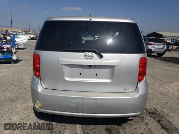 2008 Scion xB z VIN JTLKE50E081022707, wystawiony jako Copart lot #71483074 z przebiegiem 208 409 mil mil oraz Szkody całkowita. Historia ofert i sprzedaży dostępna na DreamBid. Obrazek 6.