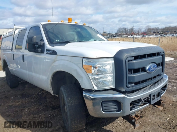 2015 Ford F-250 Lariat with VIN 1FT7W2B62FED04453, listed as a IAAI auction lot 41879422 with 313,725 mi miles and . Bid and sale history available at DreamBid. Image 1.