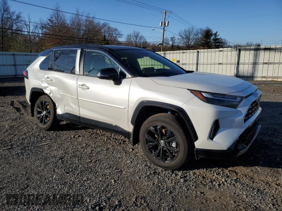 2024 Toyota RAV4 Hybrid XSE with VIN JTME6RFV2RD561964, listed as a Copart auction lot 48209465 with 47,028 mi miles and Salvage Title. Bid and sale history available at carsss.com. Image 4.