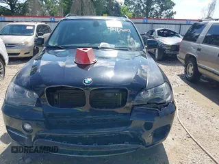 2011 BMW X5 35i z VIN 5UXZV4C56BL410499, wystawiony jako IAAI lot #42117697 z przebiegiem 158 233 mil mil oraz . Historia ofert i sprzedaży dostępna na DreamBid. Obrazek 10.