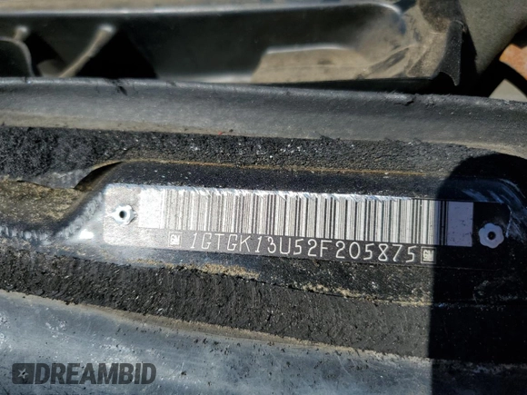 2002 GMC Sierra 1500HD SLE z VIN 1GTGK13U52F205875, wystawiony jako Copart lot #73240284 z przebiegiem Nie podano mil oraz Szkody całkowita. Historia ofert i sprzedaży dostępna na DreamBid. Obrazek 13.