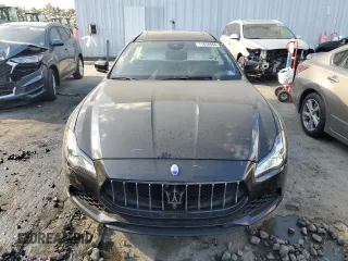 2018 Maserati Quattroporte S Q4 z VIN ZAM56YRA5J1286580, wystawiony jako Copart lot #71858884 z przebiegiem 27 339 mil mil oraz Szkoda całkowita • Salvage title. Historia ofert i sprzedaży dostępna na DreamBid. Obrazek 5.