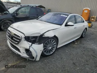 2022 Mercedes-Benz S 580 z VIN W1K6G7GB0NA152146, wystawiony jako Copart lot #45017705 z przebiegiem 34 308 mil mil oraz Szkoda całkowita • Salvage title. Historia ofert i sprzedaży dostępna na DreamBid. Obrazek 1.