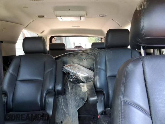 2012 GMC Yukon XL Denali with VIN 1GKS1MEF2CR223865, listed as a Copart auction lot 77574634 with 139,217 mi miles and Salvage Title. Bid and sale history available at carsss.com. Image 10.