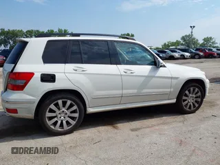 2012 Mercedes-Benz GLK 350 z VIN WDCGG8HB4CF743917, wystawiony jako IAAI lot #42456337 z przebiegiem 114 151 mil mil oraz . Historia ofert i sprzedaży dostępna na DreamBid. Obrazek 13.