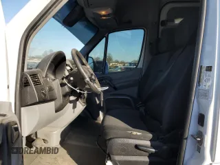 2016 Mercedes-Benz Sprinter with VIN WD3PE8DDXGP338397, listed as a Copart auction lot 87686455 with 153,434 mi miles and Salvage Title. Bid and sale history available at DreamBid. Image 7.