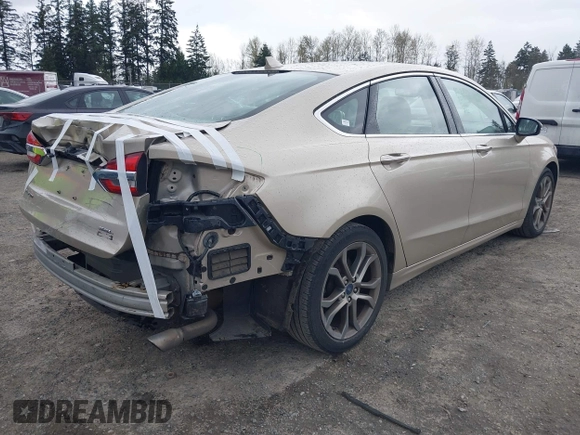 2019 Ford Fusion SEL with VIN 3FA6P0CD8KR256321, listed as a IAAI auction lot 41999502 with 67,500 mi miles. Bid and sale history available at carsss.com. Image 4.
