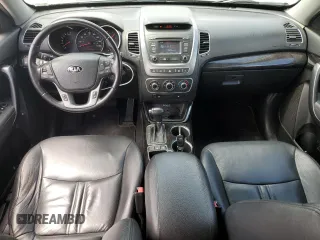 2014 Kia Sorento LX with VIN 5XYKT3A66EG507894, listed as a Copart auction lot 54624194 with 177,869 mi miles and Salvage Title. Bid and sale history available at DreamBid. Image 8.