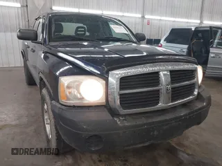 2006 Dodge Dakota SLT z VIN 1D7HW48N76S534415, wystawiony jako IAAI lot #42503491 z przebiegiem 236 588 mil mil oraz . Historia ofert i sprzedaży dostępna na DreamBid. Obrazek 1.