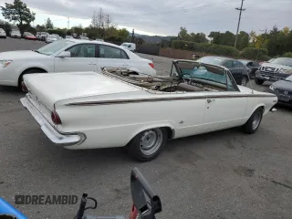 1964 Dodge Dart z VIN 7442677958, wystawiony jako Copart lot #81670574 z przebiegiem 61 374 mil mil oraz Tytuł czysty. Historia ofert i sprzedaży dostępna na DreamBid. Obrazek 3.