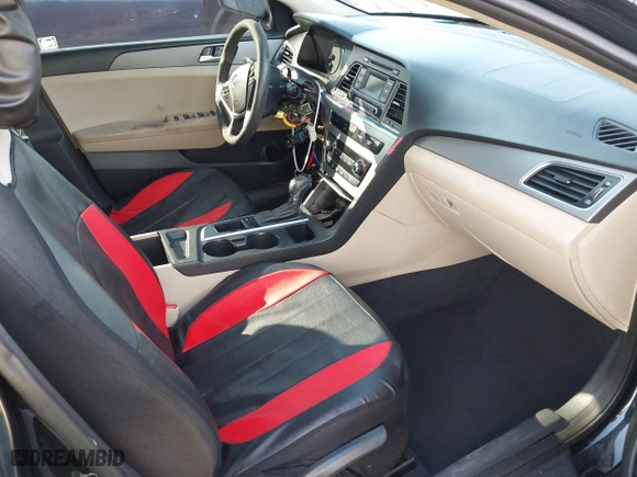 2015 Hyundai Sonata 2.4L SE with VIN 5NPE24AF9FH231906, listed as a IAAI auction lot 41403939 with 1 mi miles. Bid and sale history available at carsss.com. Image 5.