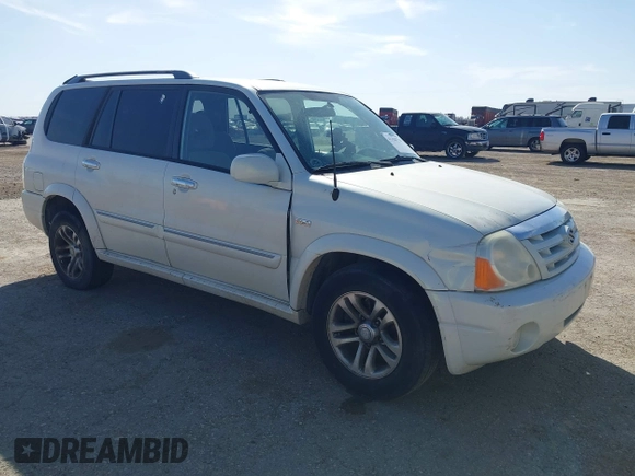 2005 Suzuki XL-7 LX with VIN JS3TX92V554106242, listed as a IAAI auction lot 41428710 with 204,513 mi miles. Bid and sale history available at carsss.com. Image 1.