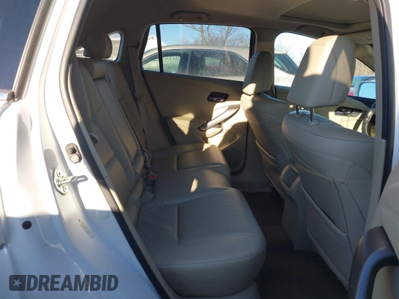 2014 Acura RDX Tech Pkg with VIN 5J8TB3H59EL006847, listed as a IAAI auction lot 41292354 with 135,300 mi miles. Bid and sale history available at carsss.com. Image 8.