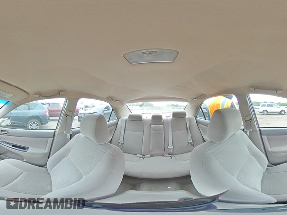 2005 Toyota Camry STD z VIN 4T1BE32K75U522999, wystawiony jako Copart lot #59615405 z przebiegiem Nie podano mil oraz Nie do naprawy • Non repairable. Historia ofert i sprzedaży dostępna na DreamBid. Obrazek 14.