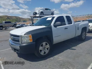 2007 Chevrolet Silverado 1500 LT w/2LT with VIN 2GCEC190471726075, listed as a IAAI auction lot 41922472 with 184,963 mi miles. Bid and sale history available at carsss.com. Image 17.