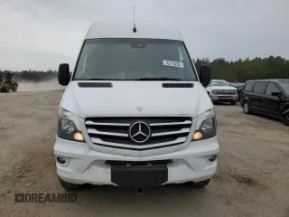 2015 Mercedes-Benz Sprinter Passenger with VIN WDZPE7DC2F5998483, listed as a Copart auction lot 76276203 with 206,959 mi miles. Bid and sale history available at carsss.com. Image 5.