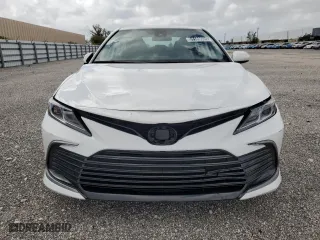 2024 Toyota Camry LE with VIN 4T1C11AK1RU856375, listed as a Copart auction lot 51189005 with 50,574 mi miles and Clean Title. Bid and sale history available at carsss.com. Image 5.