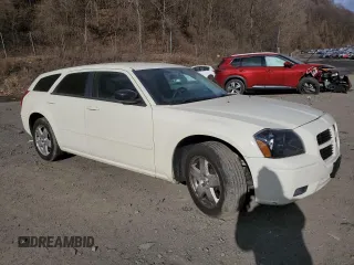 2005 Dodge Magnum SXT z VIN 2D4GZ48VX5H644848, wystawiony jako Copart lot #87614515 z przebiegiem 146 577 mil mil oraz Nie do naprawy • Non repairable. Historia ofert i sprzedaży dostępna na DreamBid. Obrazek 4.