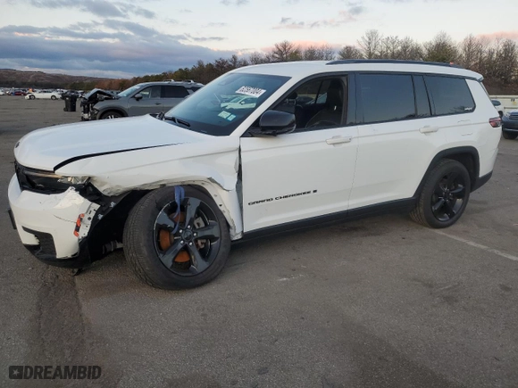2021 Jeep Grand Cherokee L Laredo with VIN 1C4RJKAG5M8151502, listed as a Copart auction lot 82567004 with 53,219 mi miles and Salvage Title. Bid and sale history available at carsss.com. Image 1.
