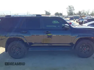 2020 Toyota 4Runner SR5 with VIN JTEBU5JRXL5749494, listed as a IAAI auction lot 42282783 with 88,724 mi miles and . Bid and sale history available at DreamBid. Image 14.