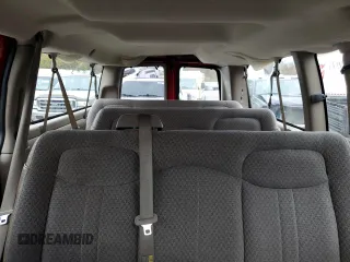 2007 Chevrolet Express Passenger z VIN 1GAHG39U071115670, wystawiony jako Copart lot #79276624 z przebiegiem 214 032 mil mil oraz Czysty tytuł • Clean title. Historia ofert i sprzedaży dostępna na DreamBid. Obrazek 10.