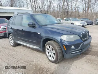 2008 BMW X5 4.8i z VIN 5UXFE83538L161713, wystawiony jako IAAI lot #42236733 z przebiegiem 150 089 mil mil oraz . Historia ofert i sprzedaży dostępna na DreamBid. Obrazek 1.