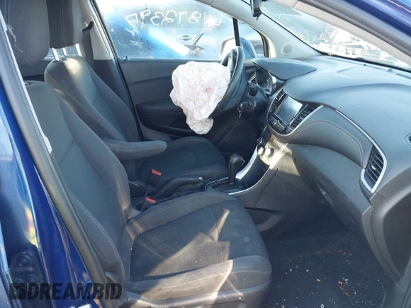2017 Chevrolet Trax LS with VIN 3GNCJNSB3HL131659, listed as a IAAI auction lot 41892397 with 124,003 mi miles. Bid and sale history available at carsss.com. Image 5.