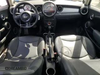2012 MINI Hardtop with VIN WMWSU3C53CT257126, listed as a Copart auction lot 52146465 with 146,485 mi miles and Salvage Title. Bid and sale history available at DreamBid. Image 8.