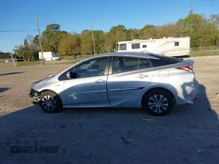2016 Toyota Prius Four with VIN JTDKARFU2G3003110, listed as a IAAI auction lot 41730564 with 100,042 mi miles. Bid and sale history available at carsss.com. Image 14.