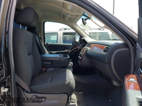 2013 Chevrolet Tahoe LS with VIN 1GNSCAE04DR104790, listed as a IAAI auction lot 42225652 with 119,948 mi miles and . Bid and sale history available at DreamBid. Image 5.
