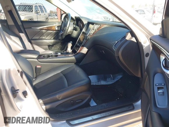 2018 Infiniti Q50 Luxe with VIN JN1EV7AR0JM433294, listed as a IAAI auction lot 41742303 with 62,217 mi miles and . Bid and sale history available at DreamBid. Image 5.