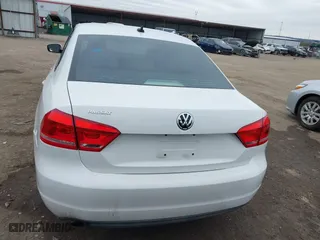 2014 Volkswagen Passat Wolfsburg Ed with VIN 1VWAS7A30EC119833, listed as a IAAI auction lot 41429589 with 181,630 mi miles. Bid and sale history available at carsss.com. Image 16.