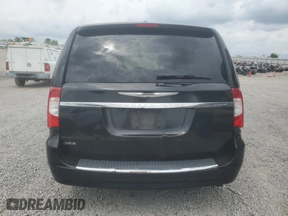 2012 Chrysler Town & Country Touring z VIN 2C4RC1BG9CR228345, wystawiony jako Copart lot #54477725 z przebiegiem 217 041 mil mil oraz Nie do naprawy • Non repairable. Historia ofert i sprzedaży dostępna na DreamBid. Obrazek 6.