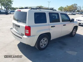 2007 Jeep Patriot Sport with VIN 1J8FT28W07D363173, listed as a IAAI auction lot 41791711 with 117,446 mi miles and . Bid and sale history available at DreamBid. Image 4.