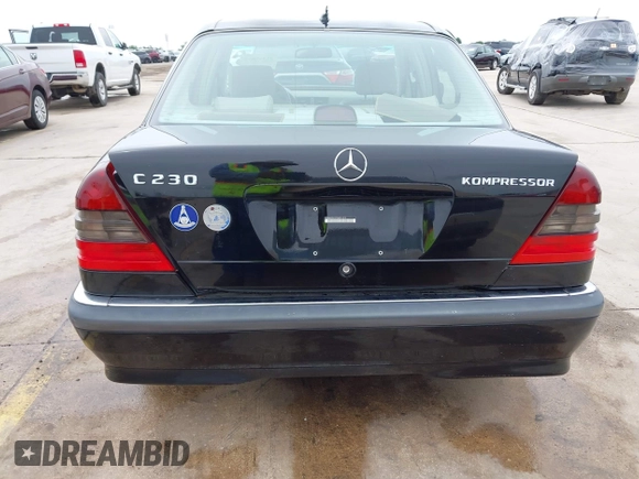 2000 Mercedes-Benz C 230 Kompressor z VIN WDBHA24G9YA851219, wystawiony jako IAAI lot #42392855 z przebiegiem 119 588 mil mil oraz . Historia ofert i sprzedaży dostępna na DreamBid. Obrazek 16.